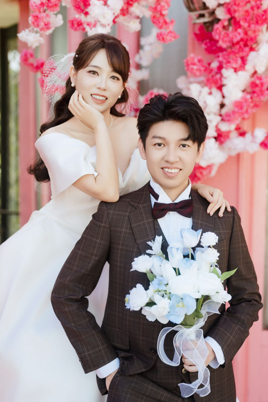 SJwedding鯊魚婚紗婚攝團隊小倩在台中麗寶樂園火炎山拍攝的自助婚紗” border=