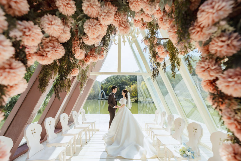 SJwedding鯊魚婚紗婚攝團隊小倩在台中麗寶樂園火炎山拍攝的自助婚紗” border=