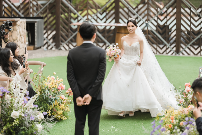 SJwedding鯊魚婚紗婚攝團隊Morning默在CHALET V拍攝的婚禮紀錄” border=