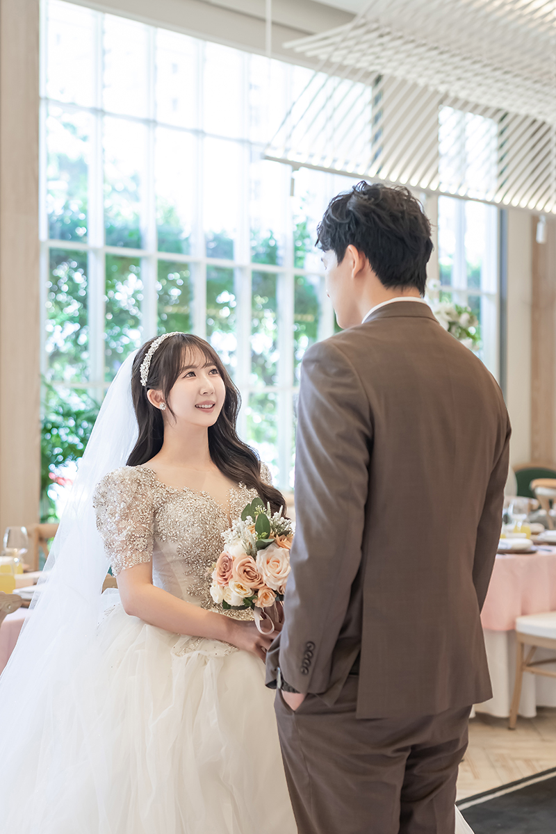 SJwedding鯊魚婚紗婚攝團隊鄭勳在台中蘭克斯特拍攝的婚禮紀錄” border=