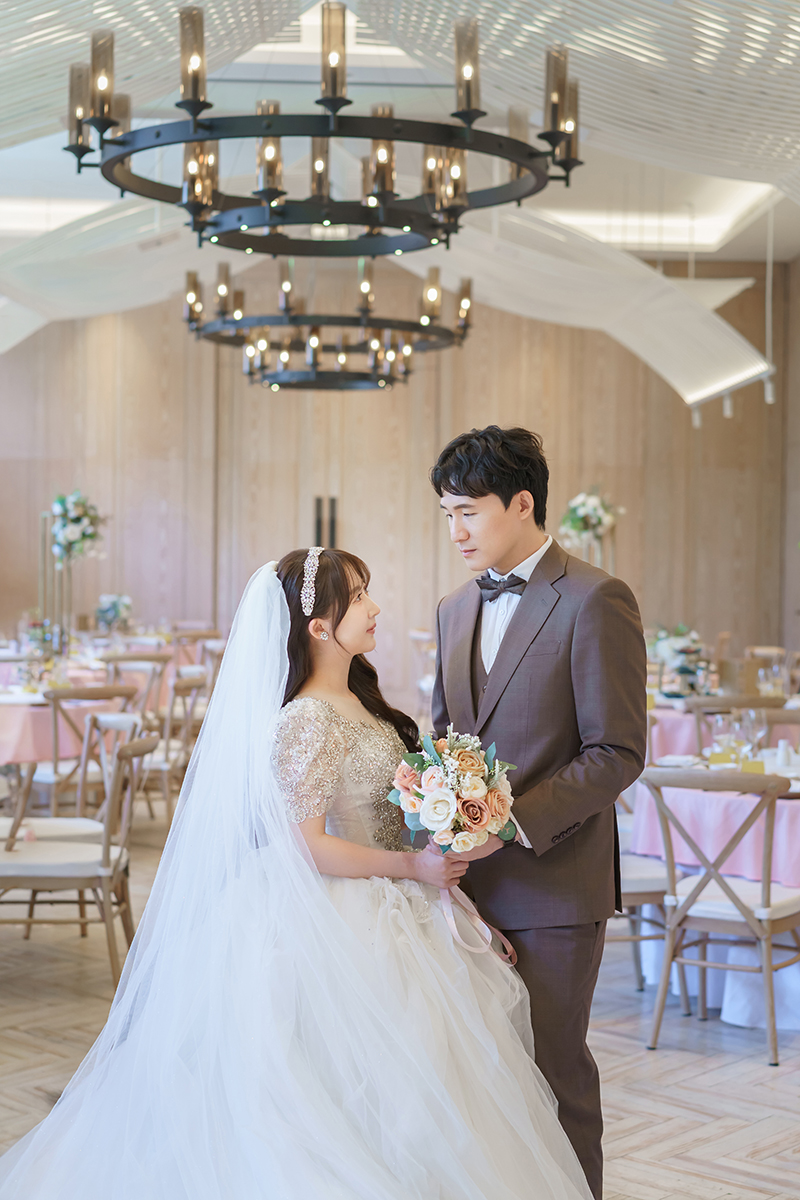 SJwedding鯊魚婚紗婚攝團隊鄭勳在台中蘭克斯特拍攝的婚禮紀錄” border=