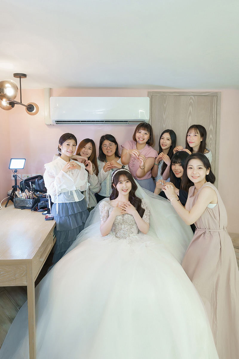 SJwedding鯊魚婚紗婚攝團隊鄭勳在台中蘭克斯特拍攝的婚禮紀錄” border=