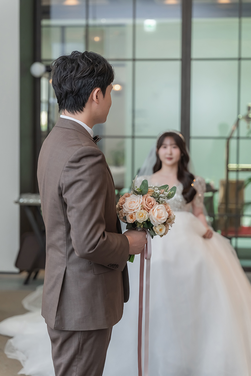 SJwedding鯊魚婚紗婚攝團隊鄭勳在台中蘭克斯特拍攝的婚禮紀錄” border=