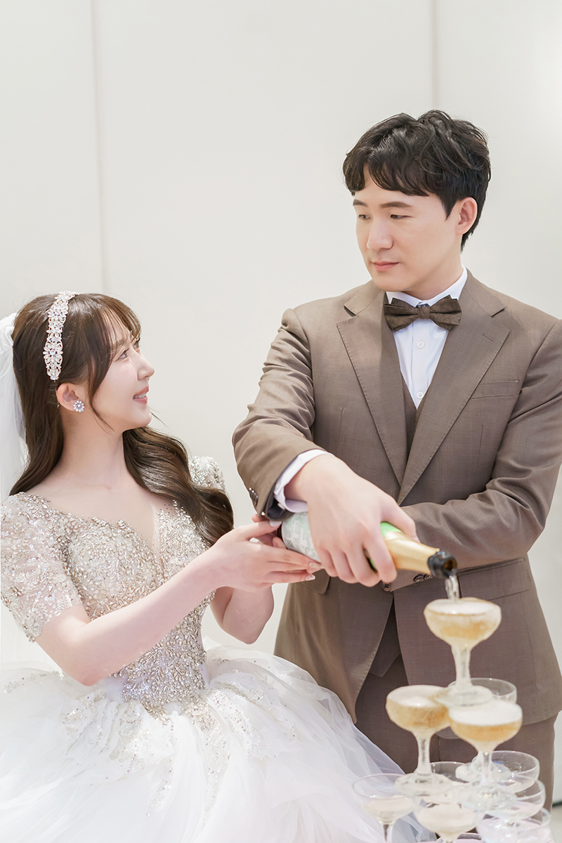 SJwedding鯊魚婚紗婚攝團隊鄭勳在台中蘭克斯特拍攝的婚禮紀錄” border=
