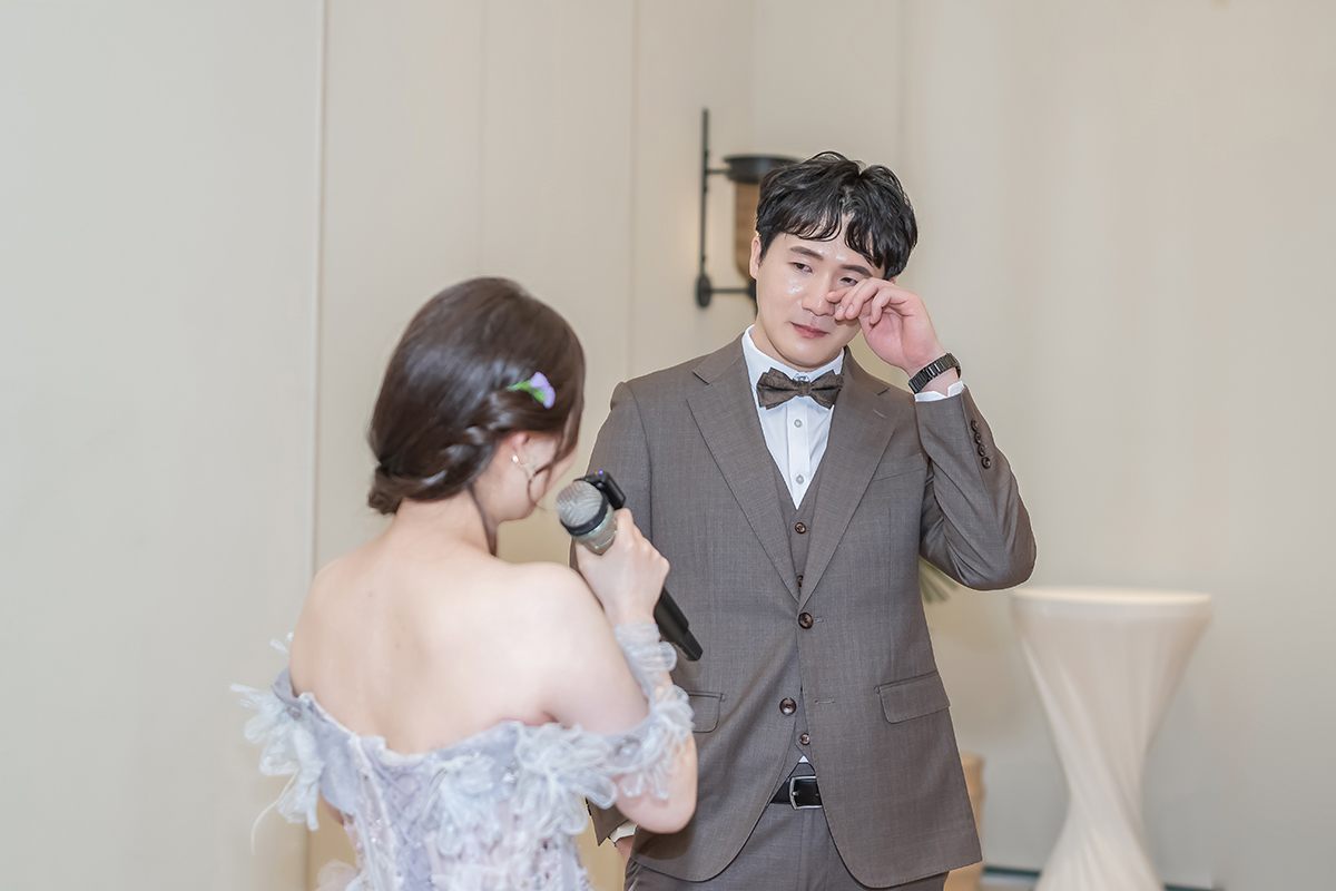 SJwedding鯊魚婚紗婚攝團隊鄭勳在台中蘭克斯特拍攝的婚禮紀錄” border=