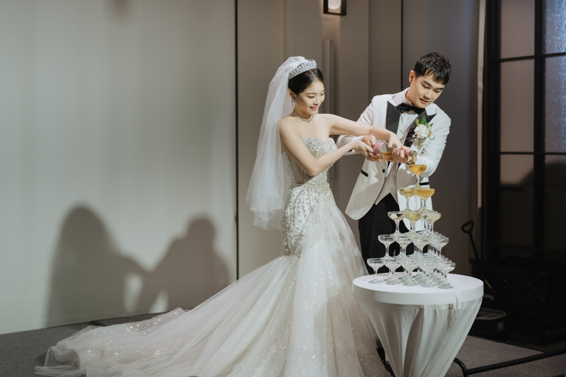 SJwedding鯊魚婚紗婚攝團隊在台中蘭克斯特拍攝的婚禮紀錄” border=