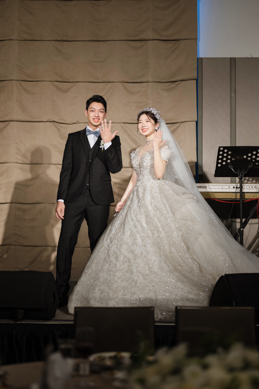 SJwedding鯊魚婚紗婚攝團隊雨翰在台北萬豪酒店拍攝的婚禮紀錄” border=
