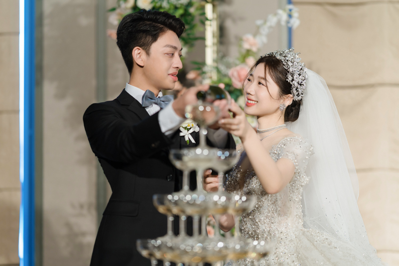 SJwedding鯊魚婚紗婚攝團隊雨翰在台北萬豪酒店拍攝的婚禮紀錄” border=