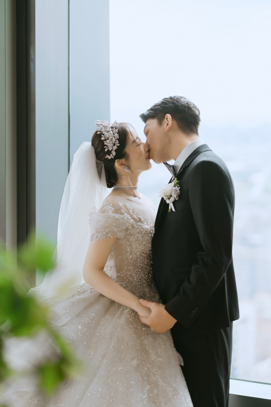 SJwedding鯊魚婚紗婚攝團隊雨翰在台北萬豪酒店拍攝的婚禮紀錄” border=