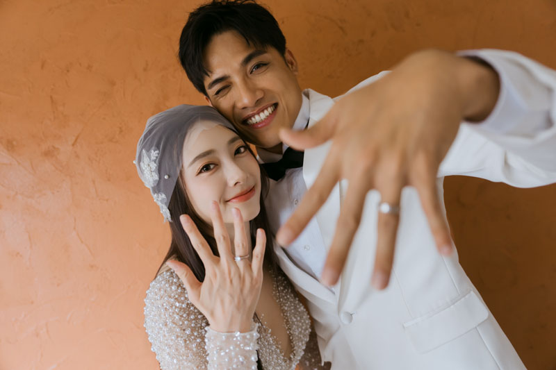 SJwedding鯊魚婚紗婚攝團隊雨翰在台北拍攝的自助婚紗” border=