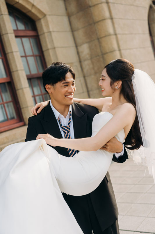 SJwedding鯊魚婚紗婚攝團隊雨翰在台北拍攝的自助婚紗” border=