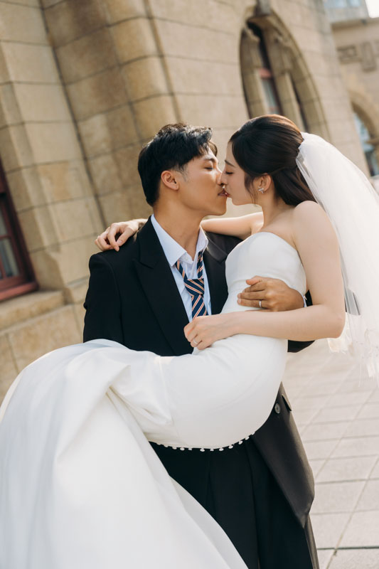 SJwedding鯊魚婚紗婚攝團隊雨翰在台北拍攝的自助婚紗” border=