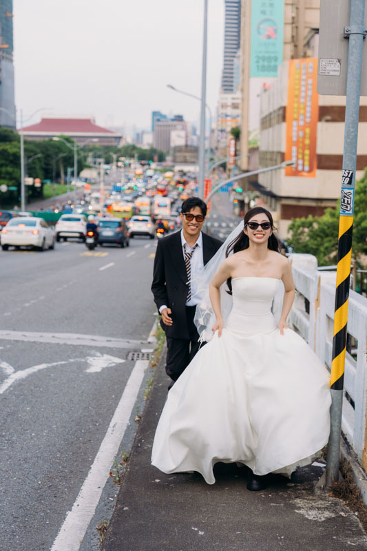 SJwedding鯊魚婚紗婚攝團隊雨翰在台北拍攝的自助婚紗” border=