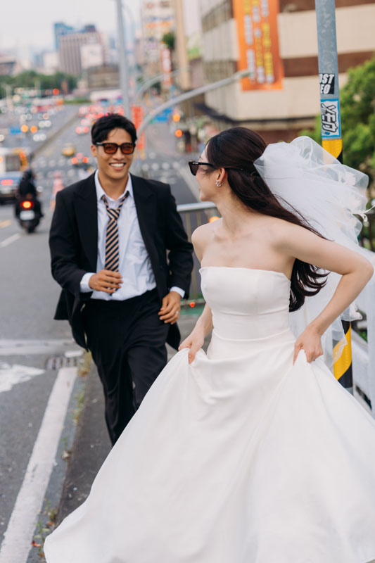 SJwedding鯊魚婚紗婚攝團隊雨翰在台北拍攝的自助婚紗” border=