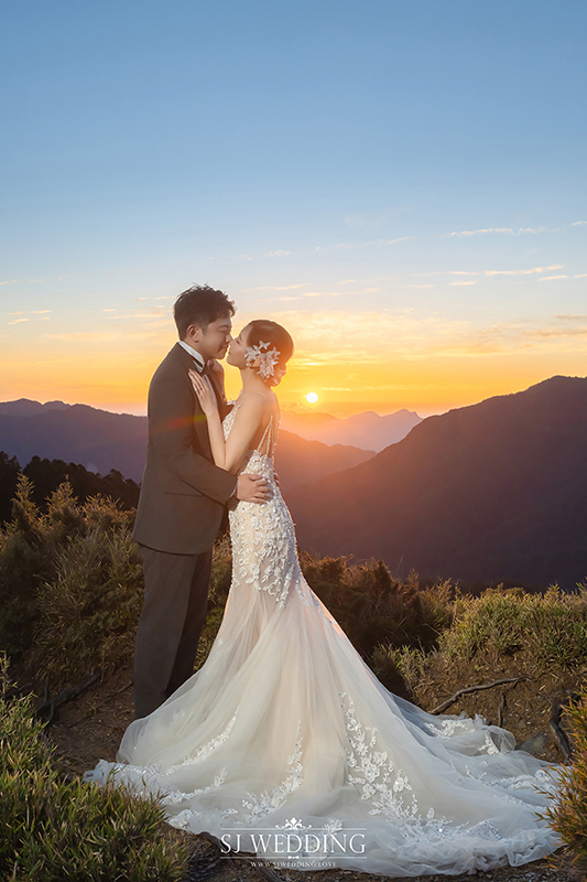 SJwedding鯊魚婚紗婚攝團隊鯊魚在南投合歡山老英格蘭莊園惠蓀林場拍攝的自助婚紗” border=