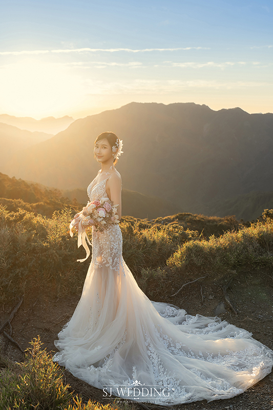 SJwedding鯊魚婚紗婚攝團隊鯊魚在南投合歡山老英格蘭莊園惠蓀林場拍攝的自助婚紗” border=