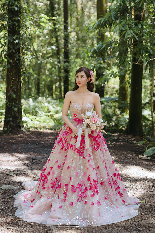 SJwedding鯊魚婚紗婚攝團隊鯊魚在南投合歡山老英格蘭莊園惠蓀林場拍攝的自助婚紗” border=