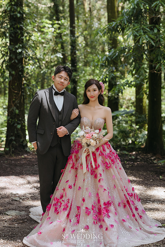 SJwedding鯊魚婚紗婚攝團隊鯊魚在南投合歡山老英格蘭莊園惠蓀林場拍攝的自助婚紗” border=