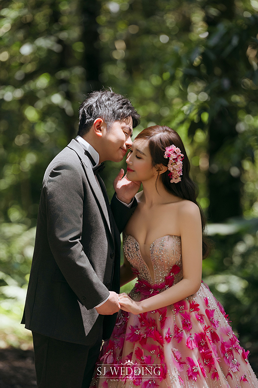 SJwedding鯊魚婚紗婚攝團隊鯊魚在南投合歡山老英格蘭莊園惠蓀林場拍攝的自助婚紗” border=