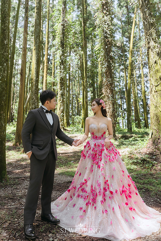 SJwedding鯊魚婚紗婚攝團隊鯊魚在南投合歡山老英格蘭莊園惠蓀林場拍攝的自助婚紗” border=