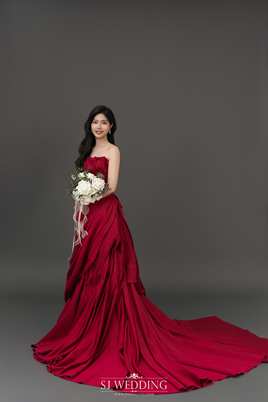 SJwedding鯊魚婚紗婚攝團隊鯊魚在台北拍攝的自助婚紗” border=