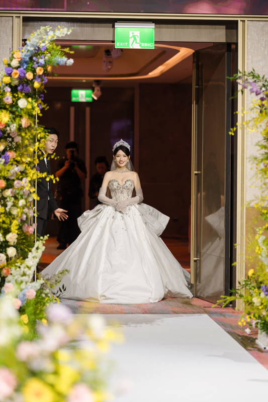 SJwedding鯊魚婚紗婚攝團隊雨翰在台北漢來大飯店拍攝的婚禮紀錄” border=