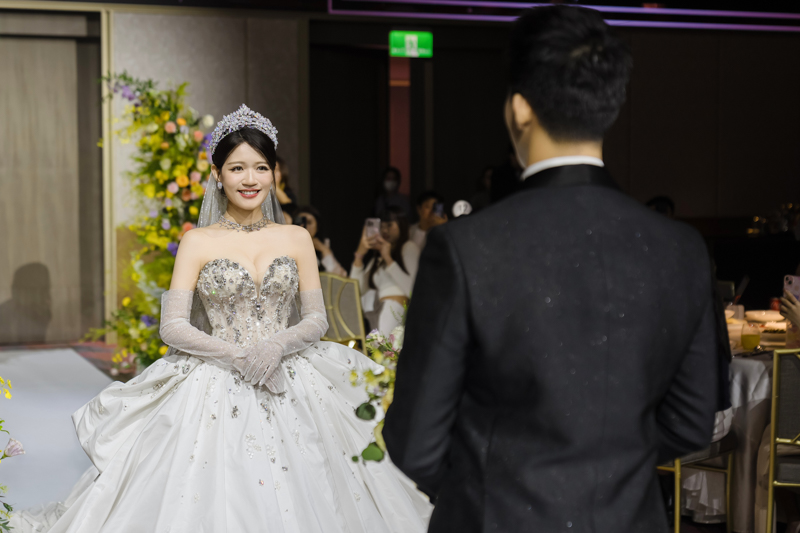 SJwedding鯊魚婚紗婚攝團隊雨翰在台北漢來大飯店拍攝的婚禮紀錄” border=