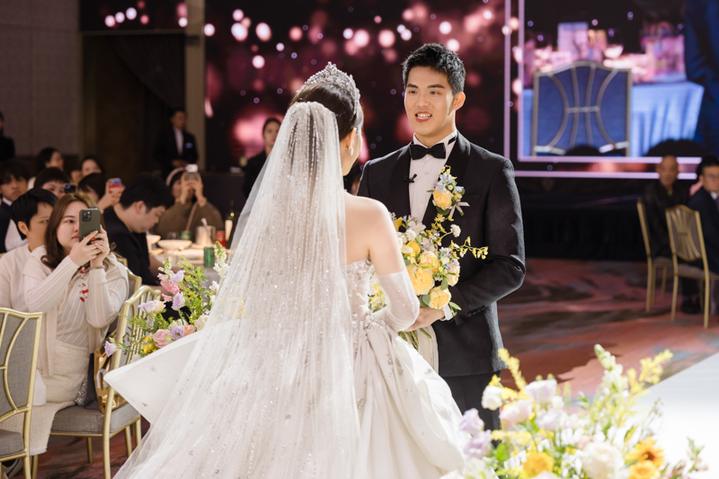 SJwedding鯊魚婚紗婚攝團隊雨翰在台北漢來大飯店拍攝的婚禮紀錄” border=