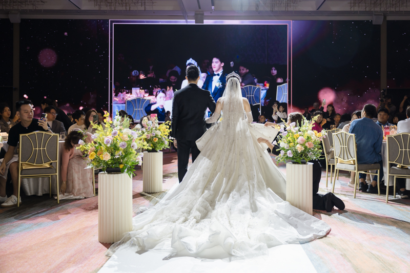 SJwedding鯊魚婚紗婚攝團隊雨翰在台北漢來大飯店拍攝的婚禮紀錄” border=