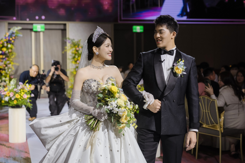 SJwedding鯊魚婚紗婚攝團隊雨翰在台北漢來大飯店拍攝的婚禮紀錄” border=