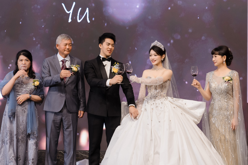 SJwedding鯊魚婚紗婚攝團隊雨翰在台北漢來大飯店拍攝的婚禮紀錄” border=