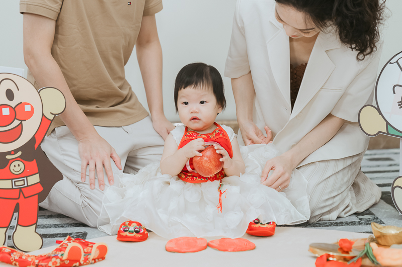 兒童寫真,寶寶寫真,兒童寫真攝影師,兒童攝 影推薦,親子攝影師推薦,史東攝影,全家福,台北君悅酒店,親子攝影,抓周寫真