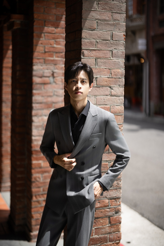 SJwedding鯊魚婚紗婚攝團隊Wesley在台北拍攝的自助婚紗