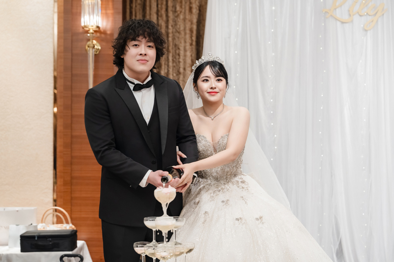 SJwedding鯊魚婚紗婚攝團隊水牛在大倉久和拍攝的婚禮紀錄” border=